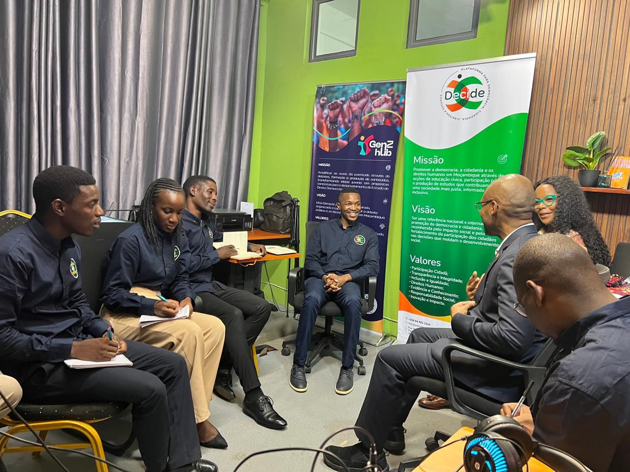 ALTO COMISSÁRIO DO CANADÁ VISITA A DECIDE